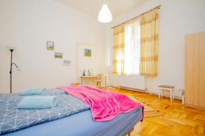 Kelvin's V District 2BR Urban Haven by NW Budapest